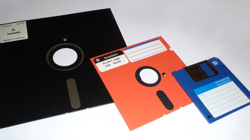 Somebody packed a full-length film onto a 1.44MB floppy disc