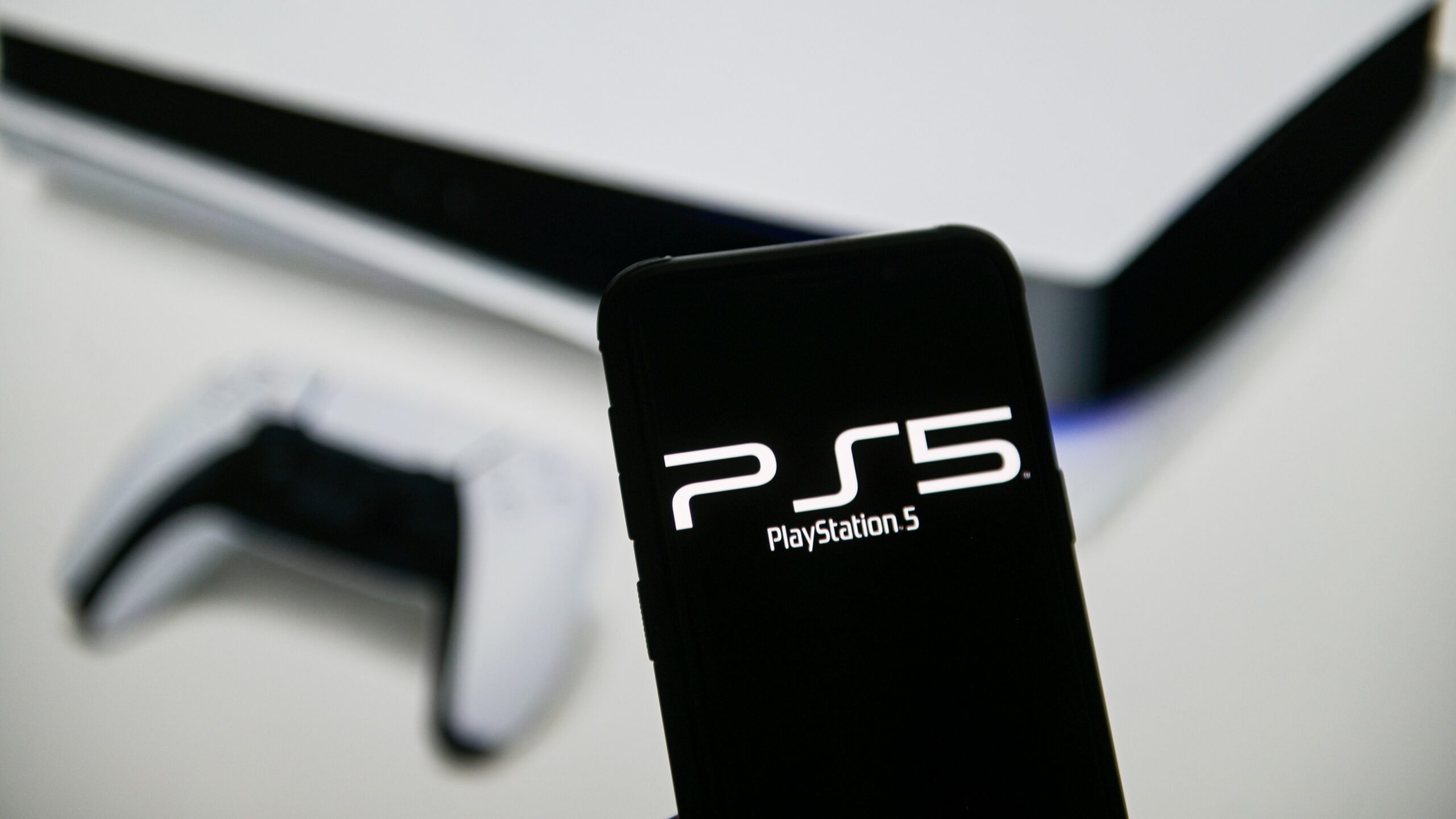 PS5 Chip shortages will continue until mid-2021, AMD CEO says